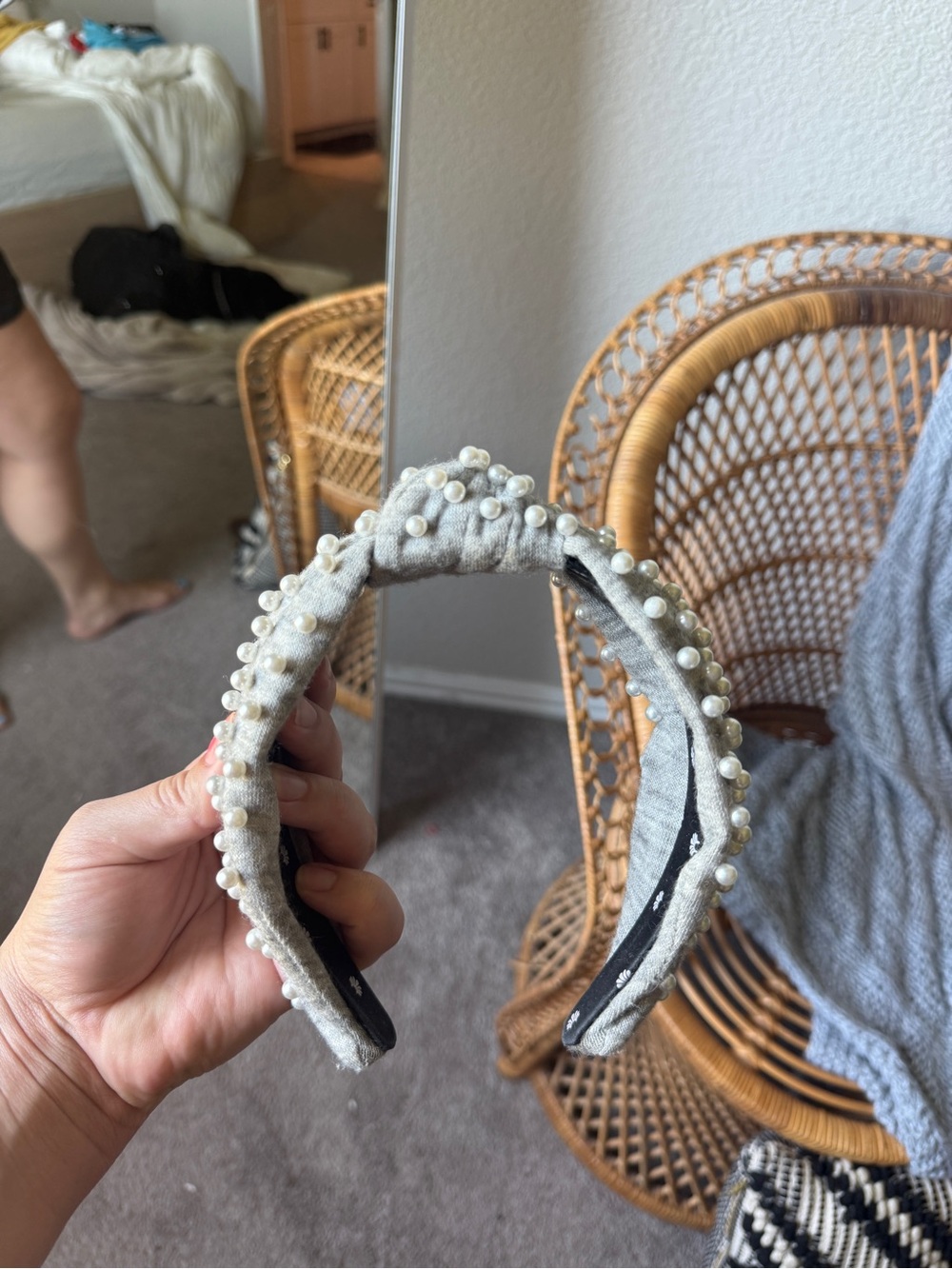 Lele Sadoughi Pearl-Embellished Gray Knotted Headband - Women Accessories
